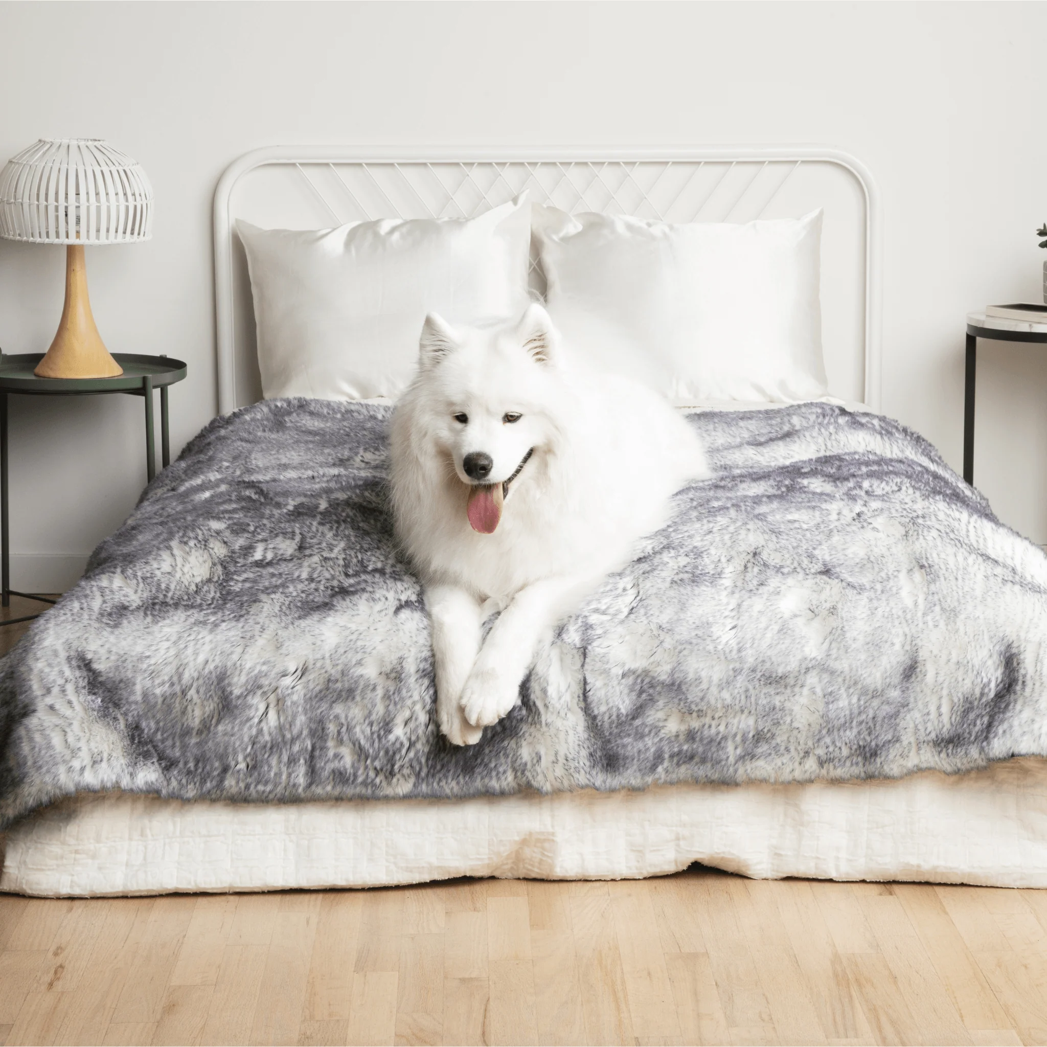 PupProtector™ Luxe Waterproof Faux Fur Blanket - Ultra Plush Arctic Fox - Image 14