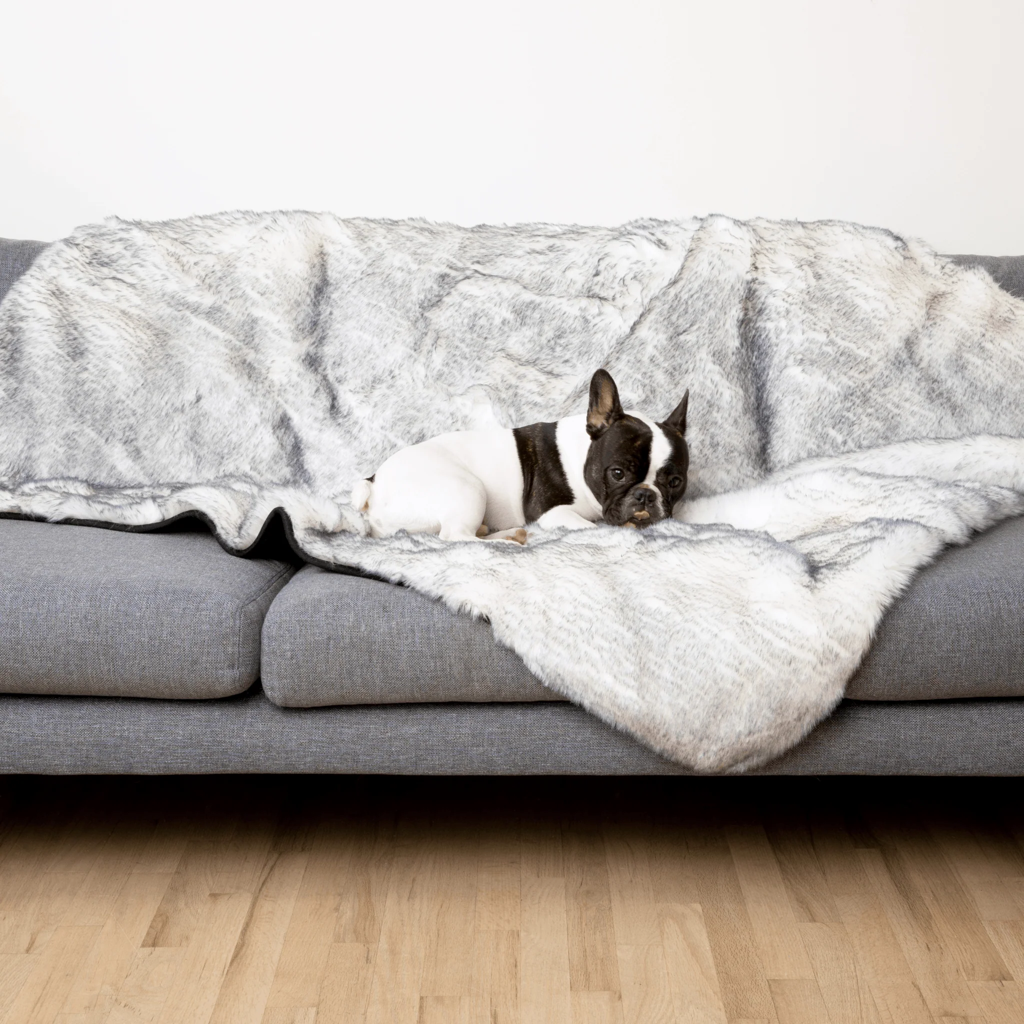 PupProtector™ Luxe Waterproof Faux Fur Blanket - Ultra Plush Arctic Fox - Image 8
