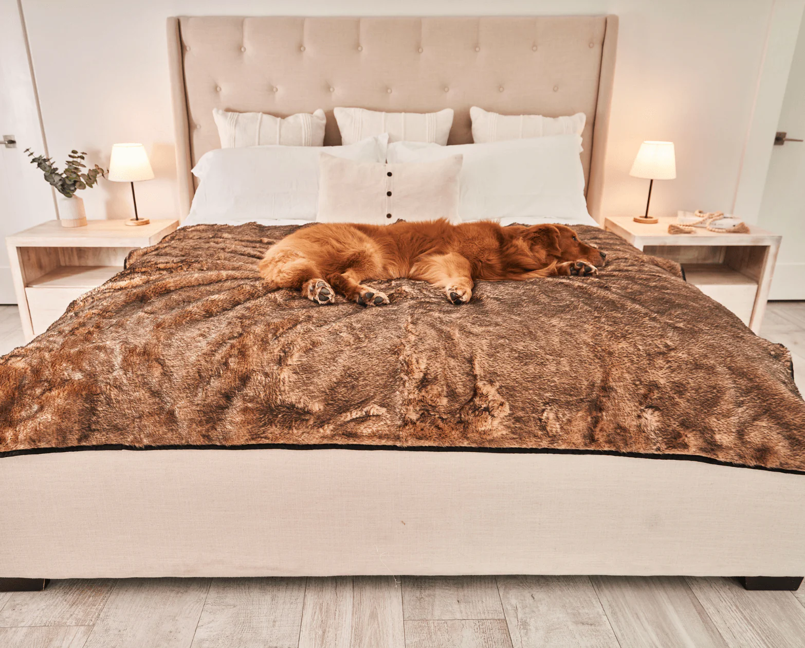 PupProtector™ Summer Short Fur Waterproof Throw Blanket - Sable Tan - Image 7