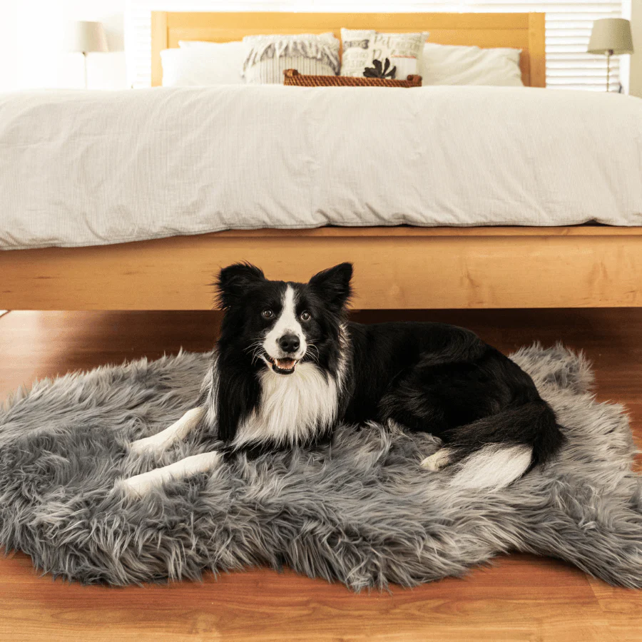 PupRug by Paw.com® Faux Fur Orthopedic Dog Bed - Curve Charcoal Grey - Image 11