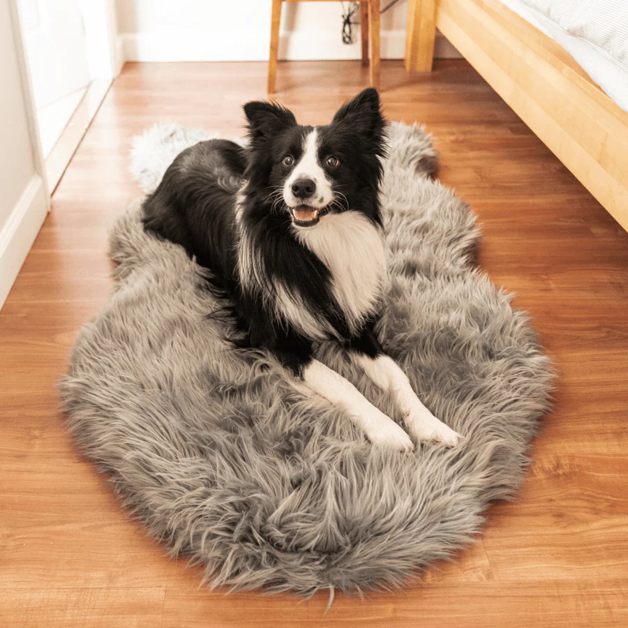 PupRug by Paw.com® Faux Fur Orthopedic Dog Bed - Curve Charcoal Grey - Image 9