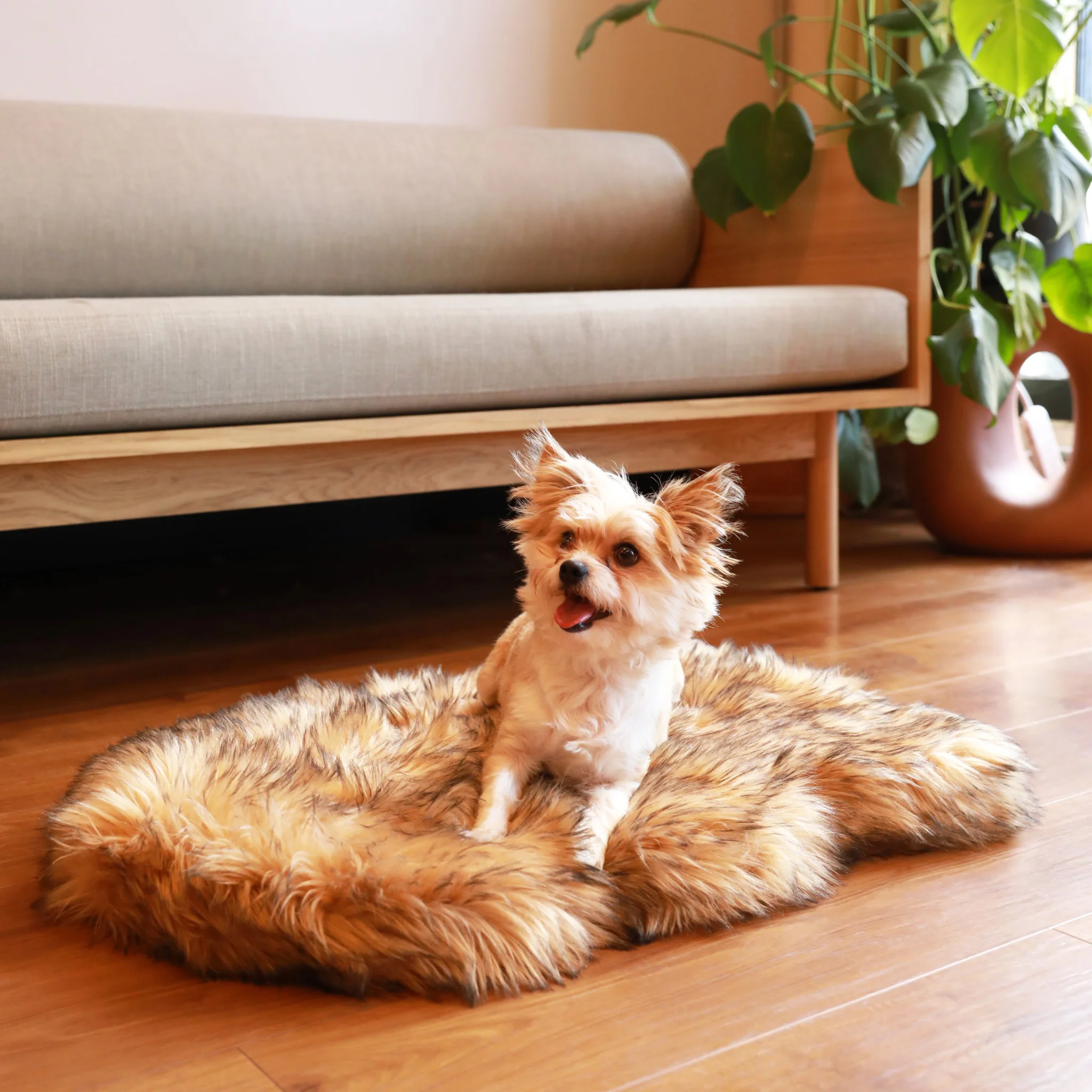 PupRug by Paw.com® Faux Fur Orthopedic Dog Bed - Curve Sable Tan - Image 4