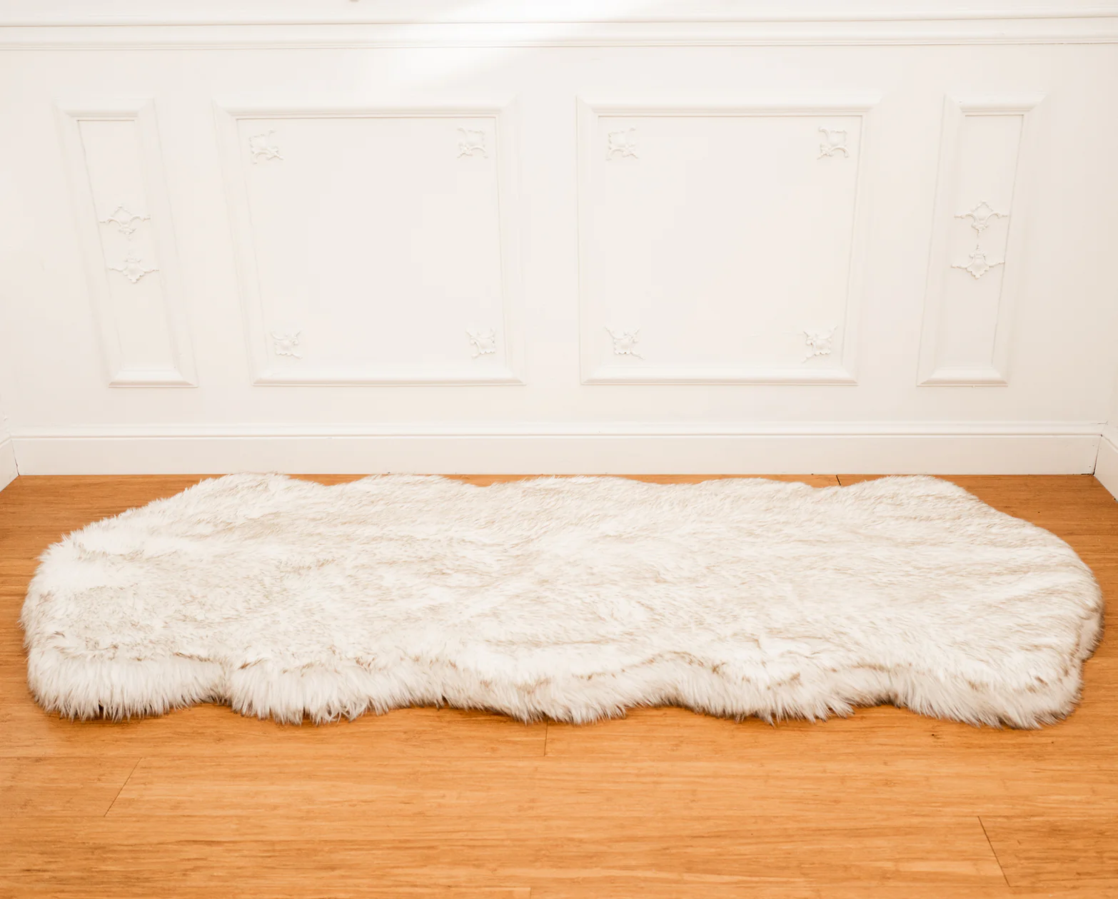 PupRug® Runner Faux Fur Memory Foam Dog Bed Cover - Curve White with Brown Accents (Bed Not Included) - Image 3